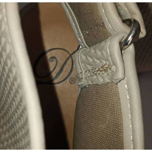 D BEIGE HEEL OPEN TOE BOOTIES SZ.7.5 GOOD USED CONDITION. - Picture 4 of 7